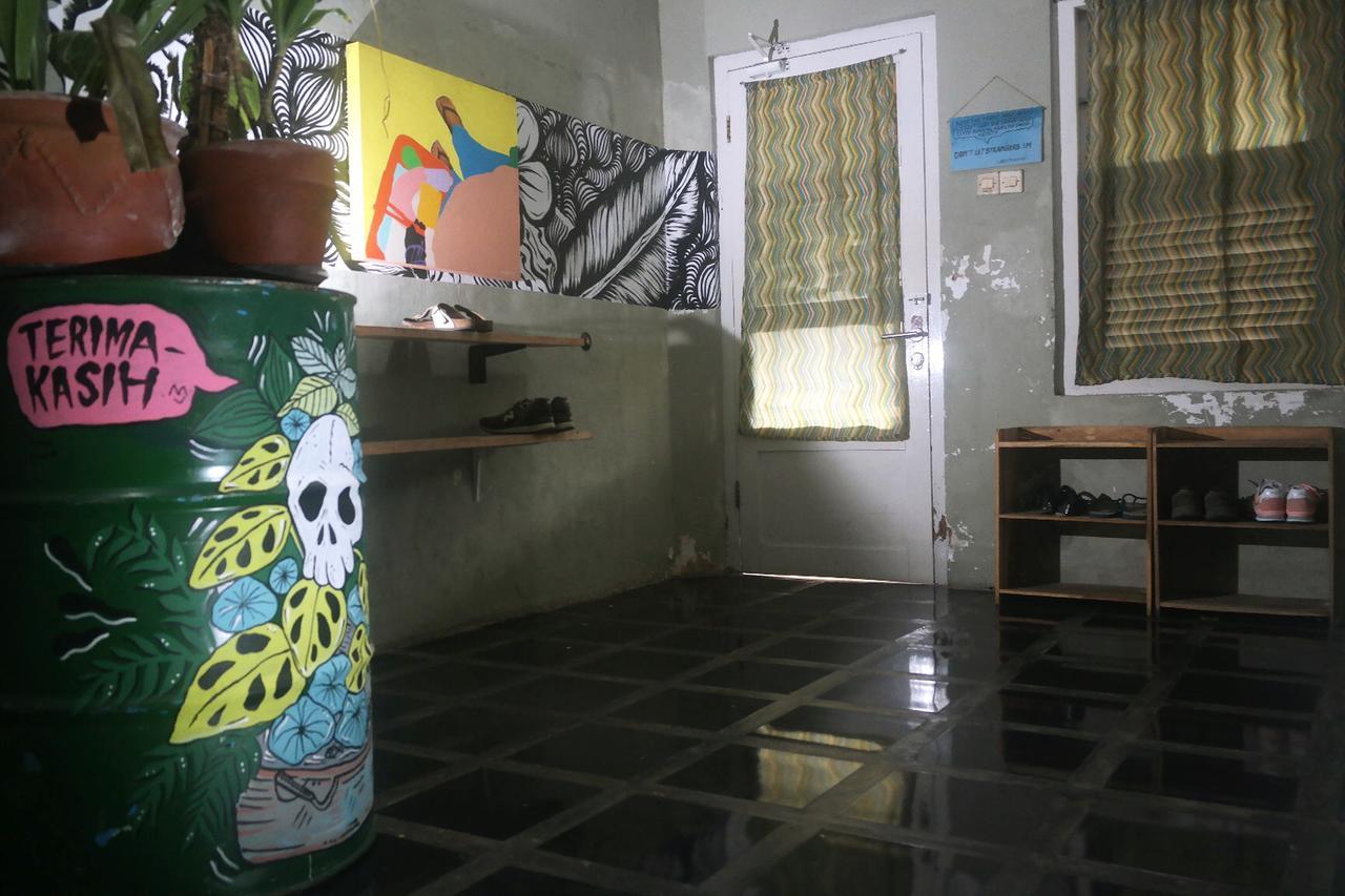 Abrakadabra! Artbnb Джокякарта Екстериор снимка