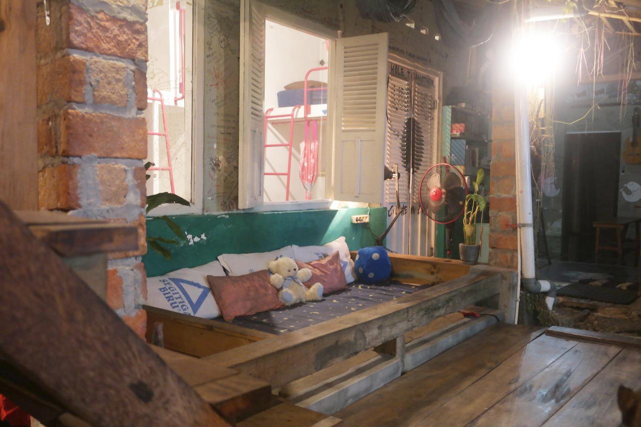 Abrakadabra! Artbnb Джокякарта Екстериор снимка
